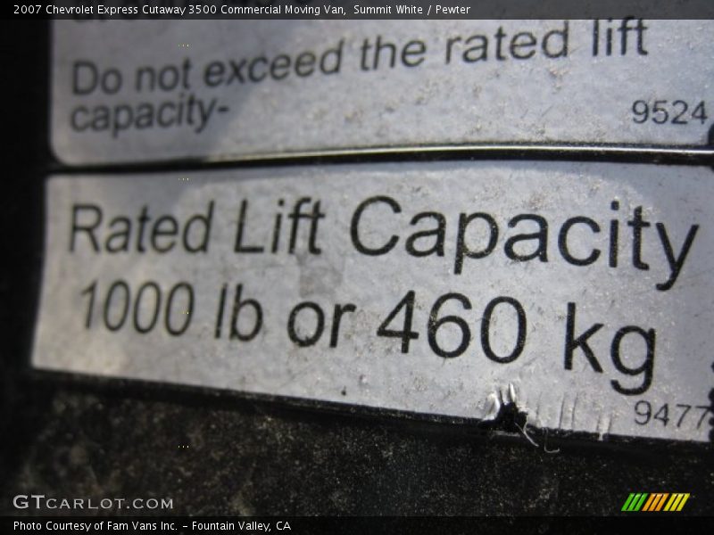 Summit White / Pewter 2007 Chevrolet Express Cutaway 3500 Commercial Moving Van