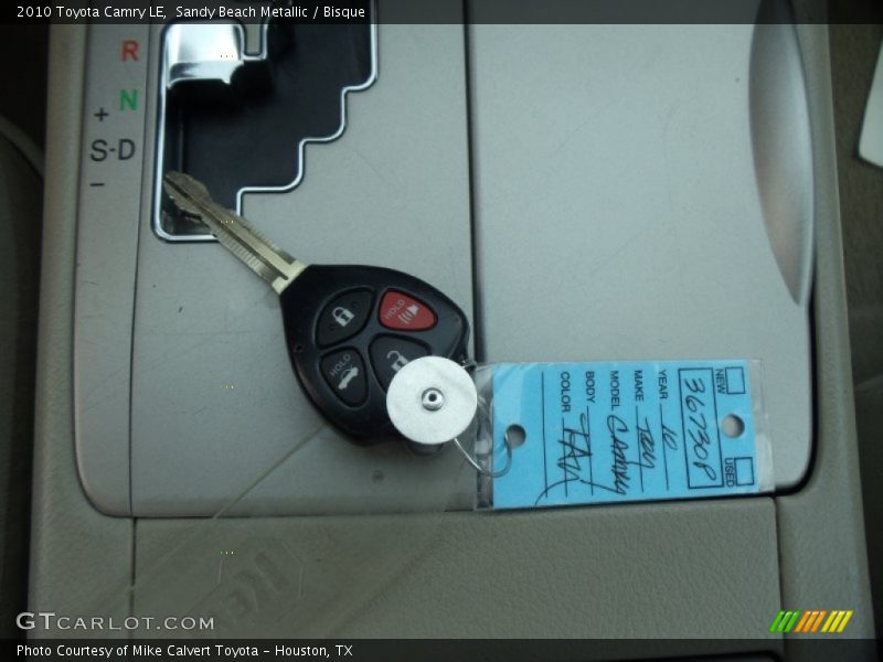 Sandy Beach Metallic / Bisque 2010 Toyota Camry LE