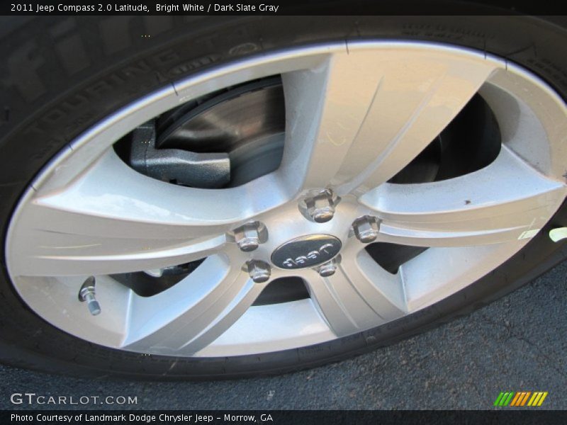 Bright White / Dark Slate Gray 2011 Jeep Compass 2.0 Latitude
