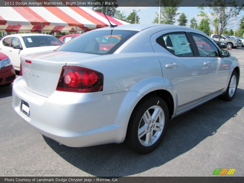 Bright Silver Metallic / Black 2011 Dodge Avenger Mainstreet