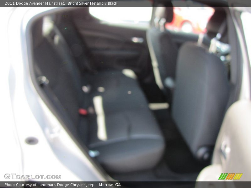 Bright Silver Metallic / Black 2011 Dodge Avenger Mainstreet