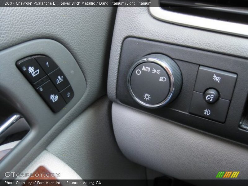 Silver Birch Metallic / Dark Titanium/Light Titanium 2007 Chevrolet Avalanche LT