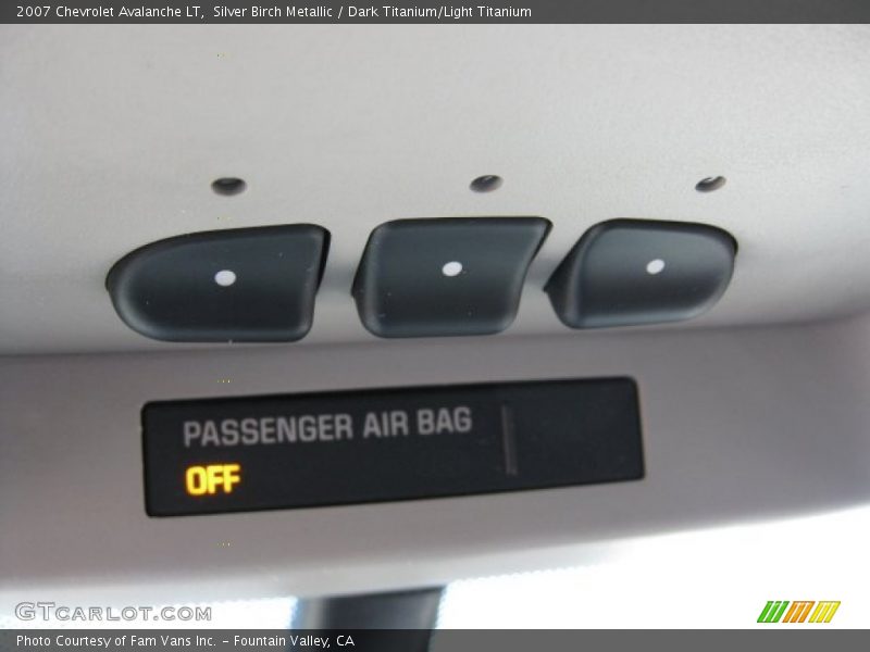 Silver Birch Metallic / Dark Titanium/Light Titanium 2007 Chevrolet Avalanche LT