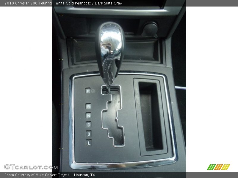 White Gold Pearlcoat / Dark Slate Gray 2010 Chrysler 300 Touring