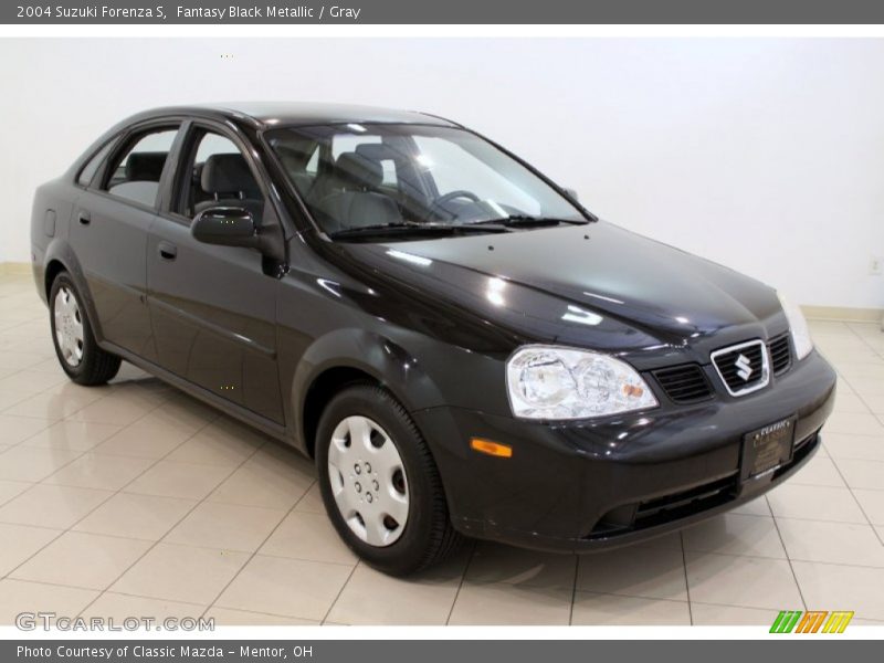 Front 3/4 View of 2004 Forenza S