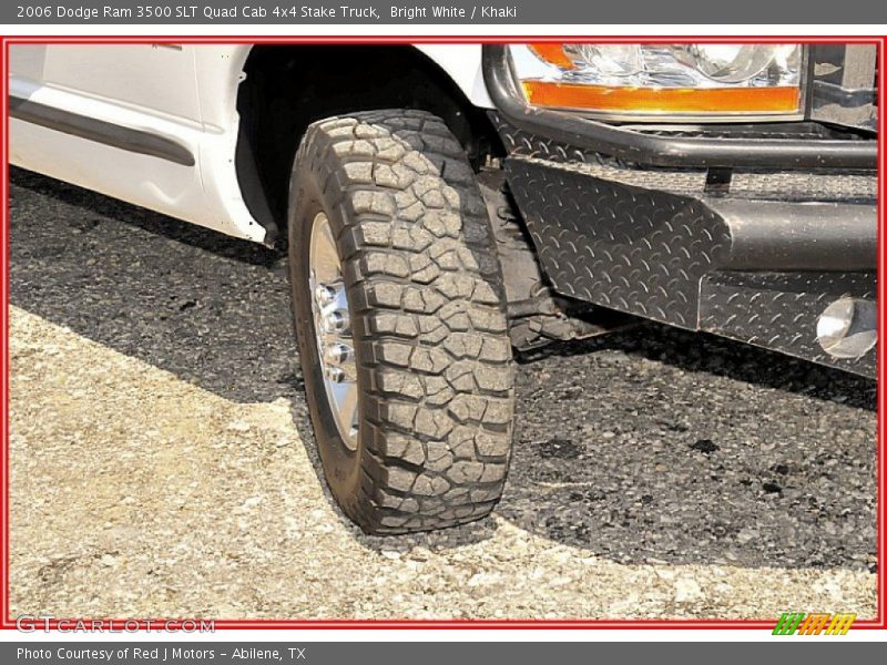 Bright White / Khaki 2006 Dodge Ram 3500 SLT Quad Cab 4x4 Stake Truck