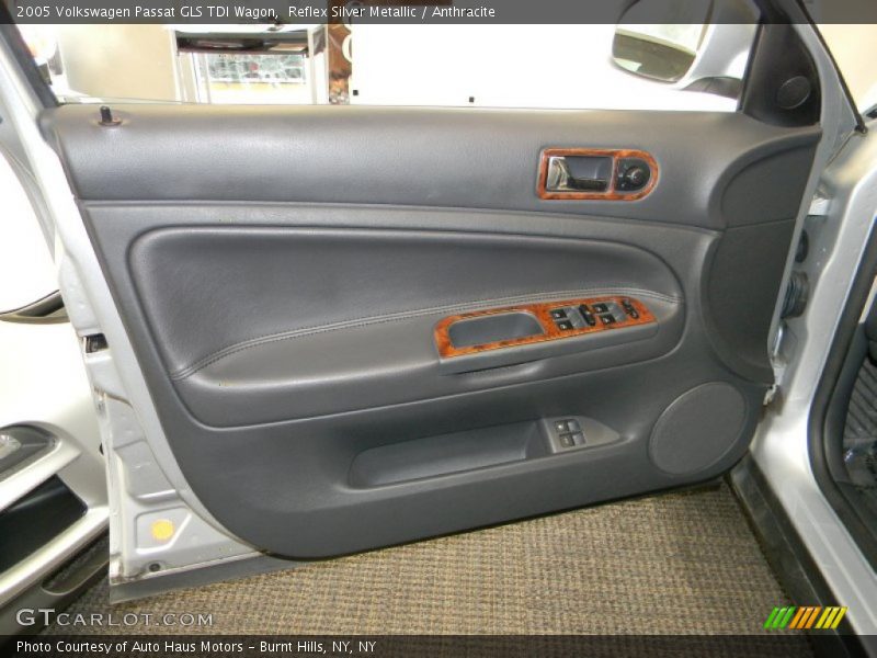 Reflex Silver Metallic / Anthracite 2005 Volkswagen Passat GLS TDI Wagon