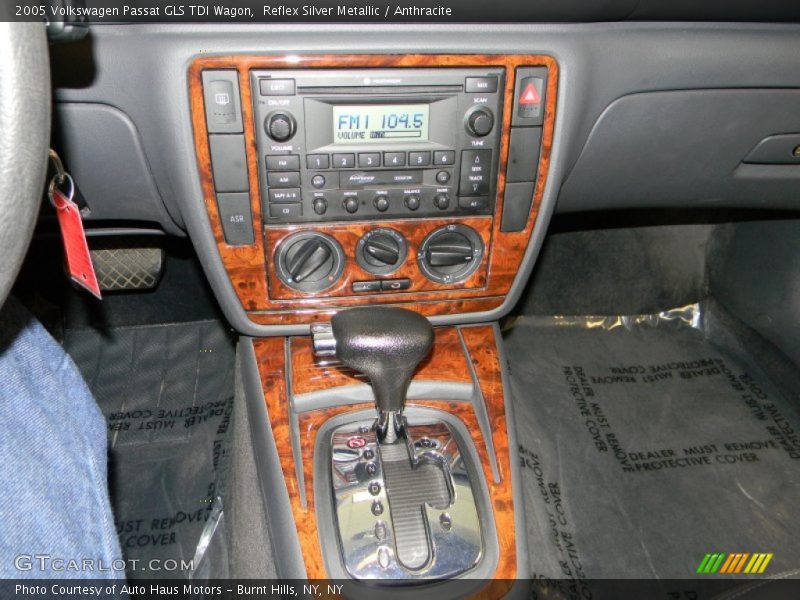 Reflex Silver Metallic / Anthracite 2005 Volkswagen Passat GLS TDI Wagon