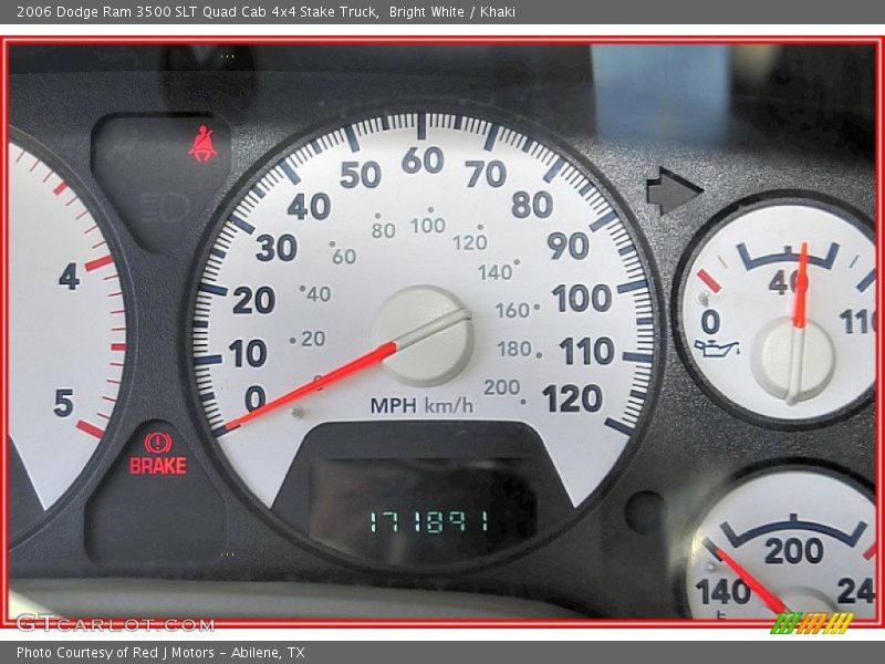 Bright White / Khaki 2006 Dodge Ram 3500 SLT Quad Cab 4x4 Stake Truck