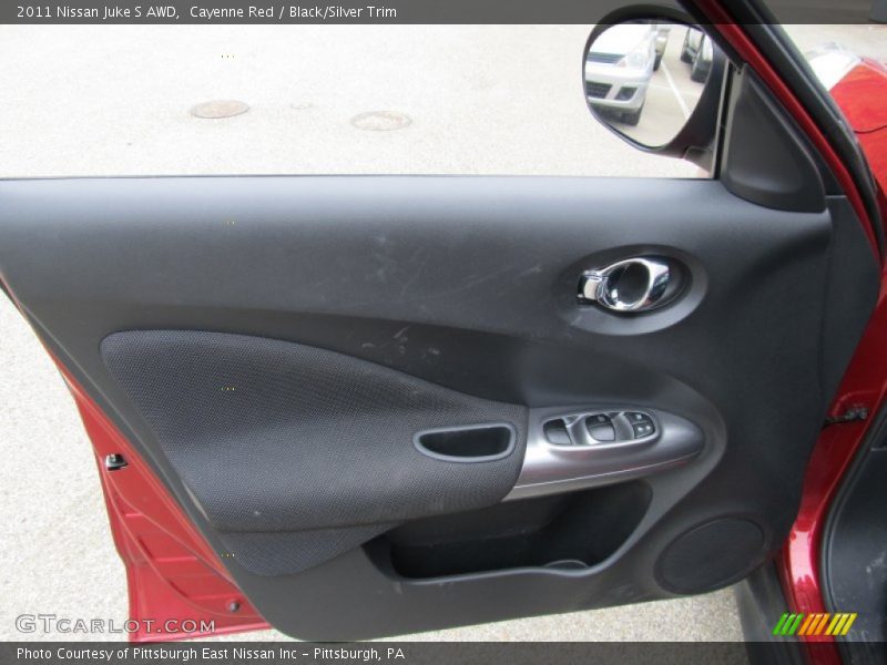 Door Panel of 2011 Juke S AWD