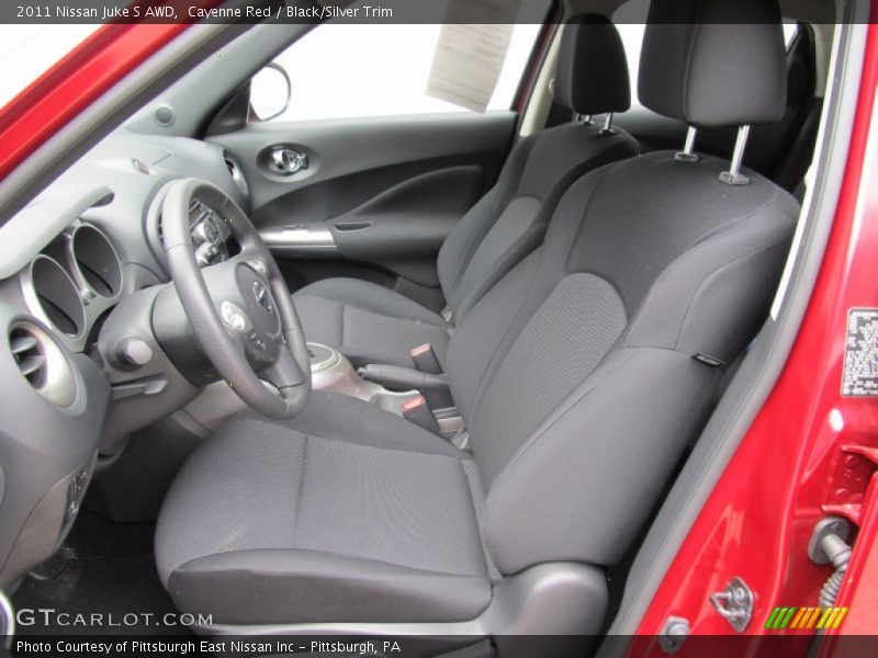  2011 Juke S AWD Black/Silver Trim Interior