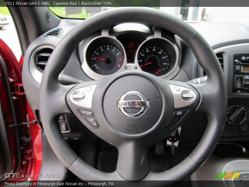  2011 Juke S AWD Steering Wheel