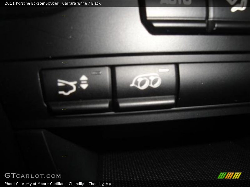 Carrara White / Black 2011 Porsche Boxster Spyder