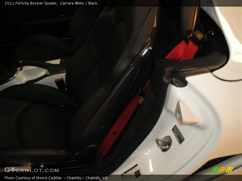 Carrara White / Black 2011 Porsche Boxster Spyder