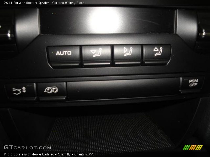 Carrara White / Black 2011 Porsche Boxster Spyder