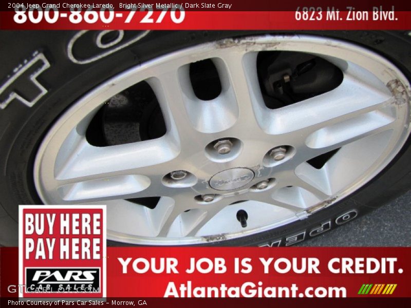 Bright Silver Metallic / Dark Slate Gray 2004 Jeep Grand Cherokee Laredo