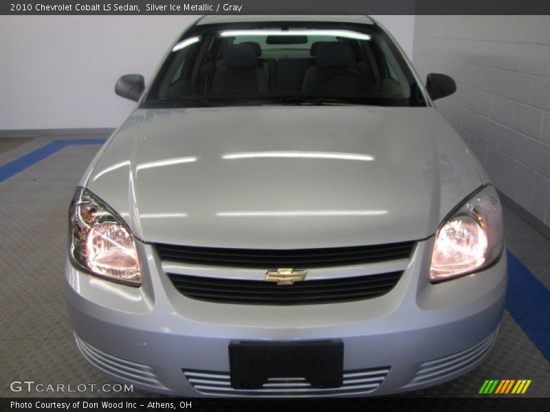 Silver Ice Metallic / Gray 2010 Chevrolet Cobalt LS Sedan