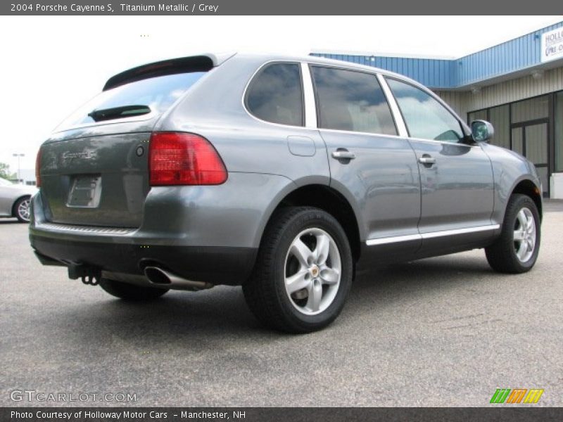 Titanium Metallic / Grey 2004 Porsche Cayenne S