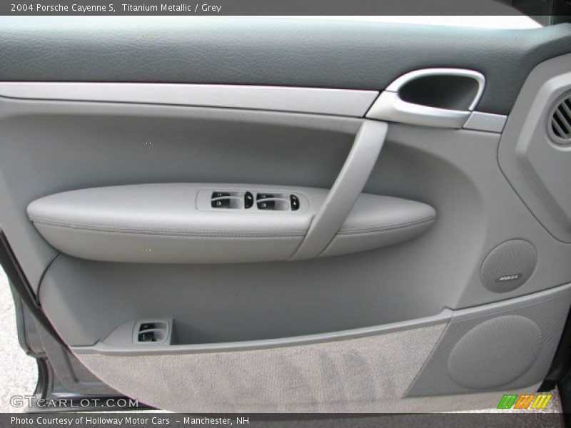 Titanium Metallic / Grey 2004 Porsche Cayenne S