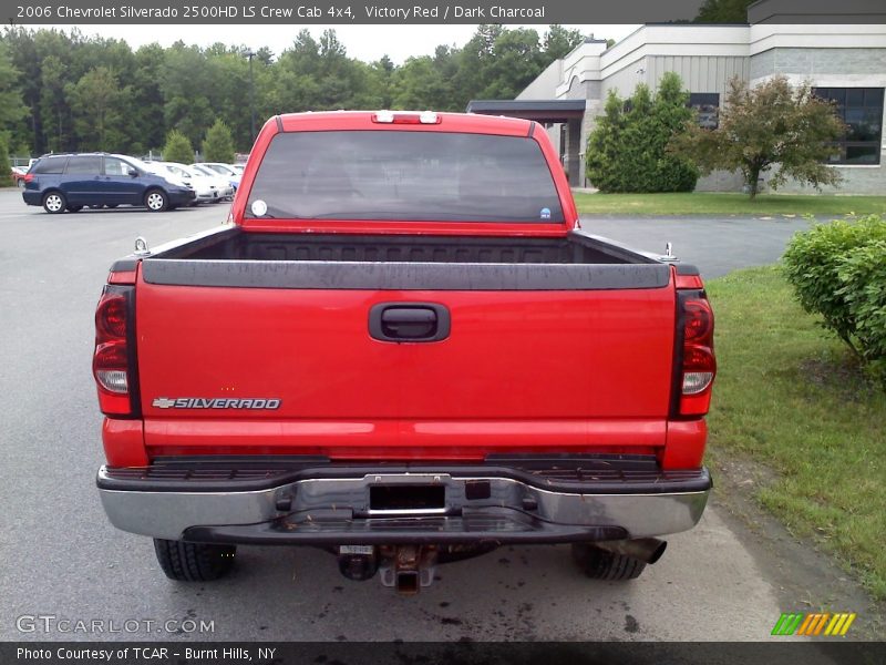 Victory Red / Dark Charcoal 2006 Chevrolet Silverado 2500HD LS Crew Cab 4x4