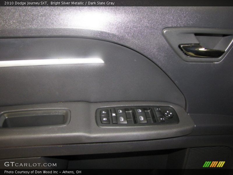 Bright Silver Metallic / Dark Slate Gray 2010 Dodge Journey SXT