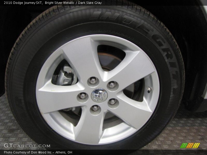 Bright Silver Metallic / Dark Slate Gray 2010 Dodge Journey SXT