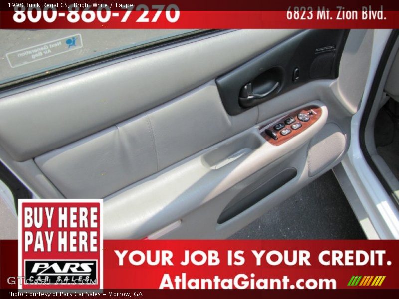 Bright White / Taupe 1998 Buick Regal GS