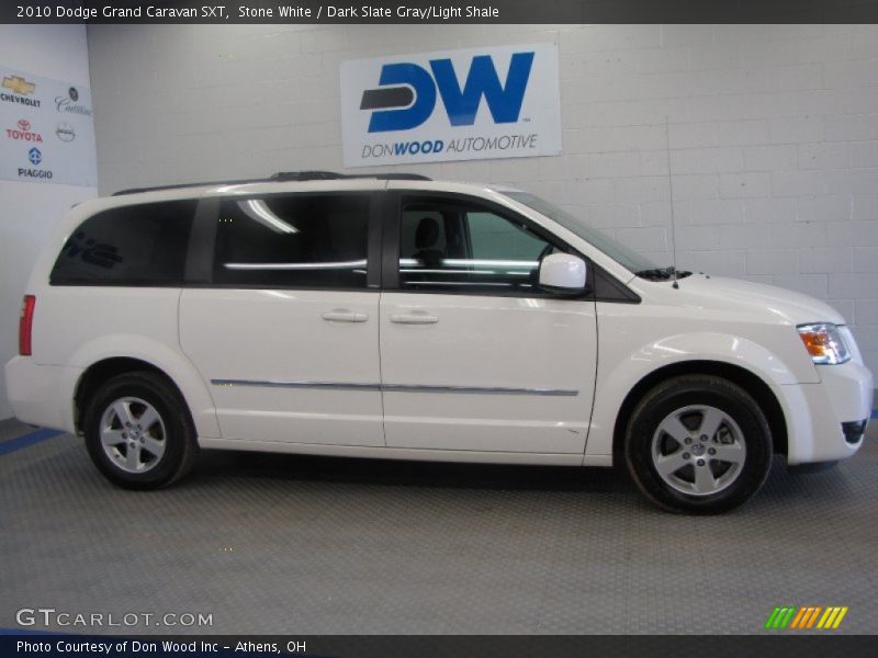 Stone White / Dark Slate Gray/Light Shale 2010 Dodge Grand Caravan SXT