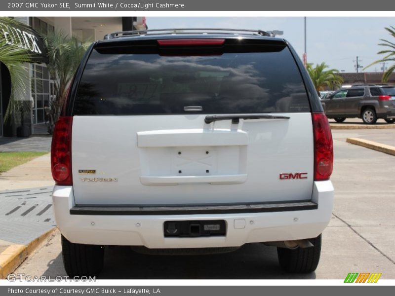 Summit White / Cocoa/Light Cashmere 2007 GMC Yukon SLE
