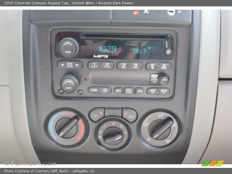 Controls of 2005 Colorado Regular Cab