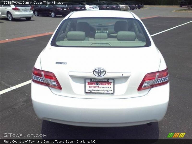 Super White / Bisque 2011 Toyota Camry