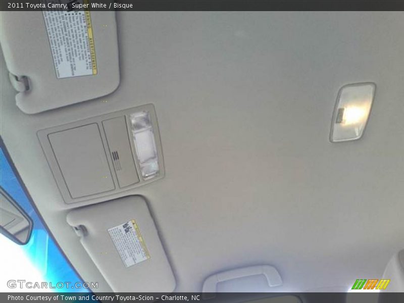 Super White / Bisque 2011 Toyota Camry