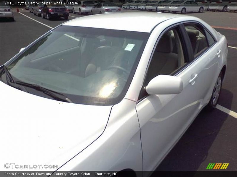 Super White / Bisque 2011 Toyota Camry