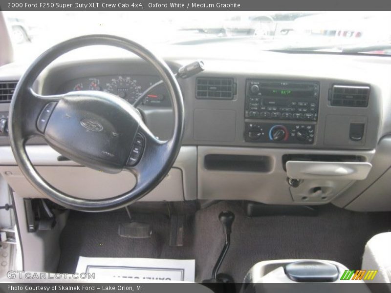 Oxford White / Medium Graphite 2000 Ford F250 Super Duty XLT Crew Cab 4x4
