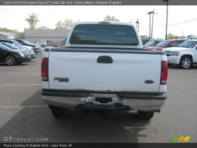 Oxford White / Medium Graphite 2000 Ford F250 Super Duty XLT Crew Cab 4x4