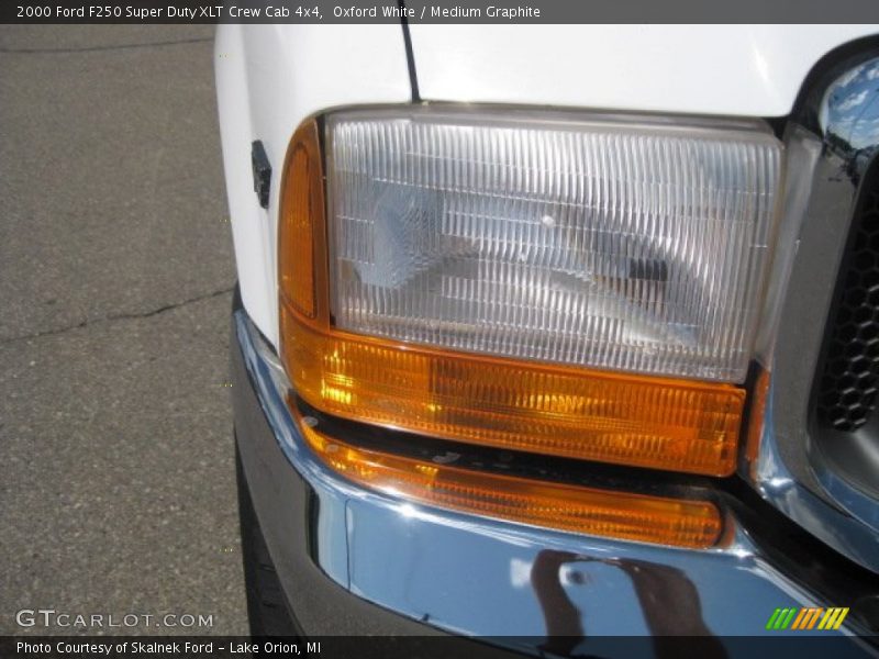 Oxford White / Medium Graphite 2000 Ford F250 Super Duty XLT Crew Cab 4x4