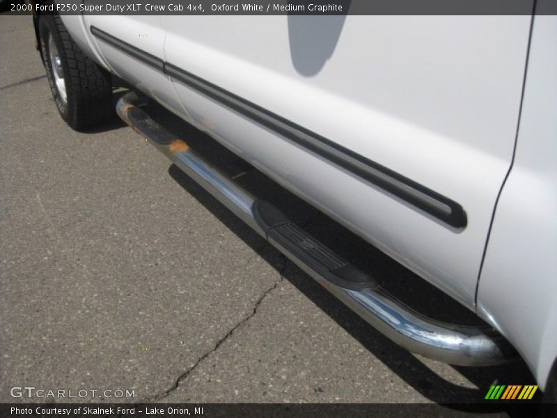 Oxford White / Medium Graphite 2000 Ford F250 Super Duty XLT Crew Cab 4x4