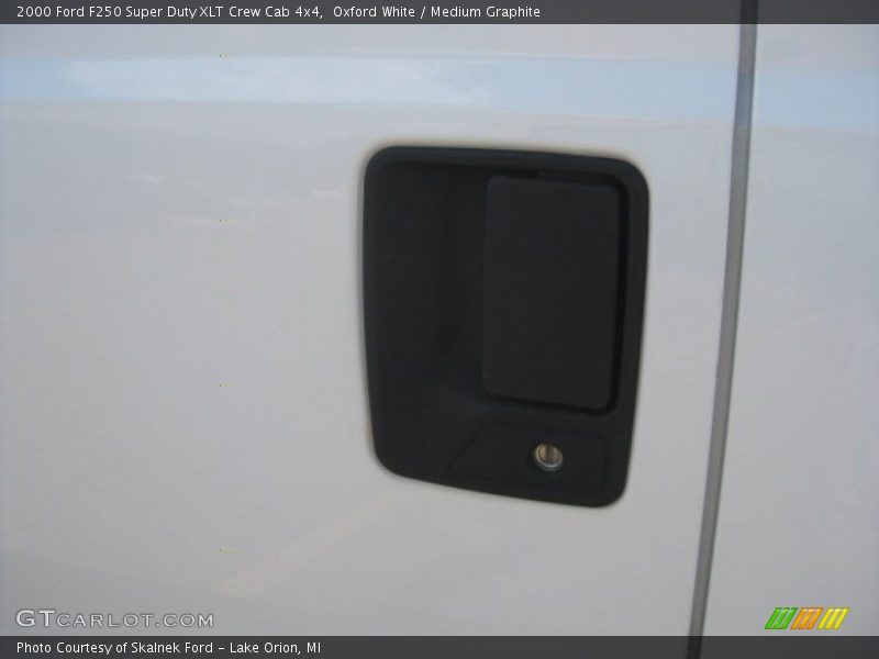 Oxford White / Medium Graphite 2000 Ford F250 Super Duty XLT Crew Cab 4x4