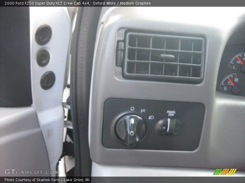 Oxford White / Medium Graphite 2000 Ford F250 Super Duty XLT Crew Cab 4x4