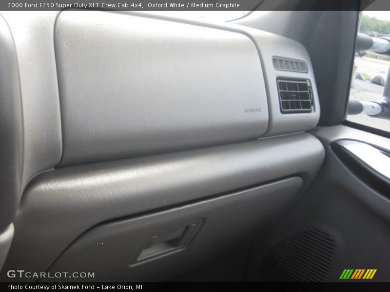 Oxford White / Medium Graphite 2000 Ford F250 Super Duty XLT Crew Cab 4x4
