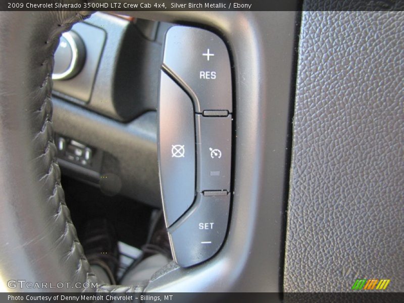 Controls of 2009 Silverado 3500HD LTZ Crew Cab 4x4