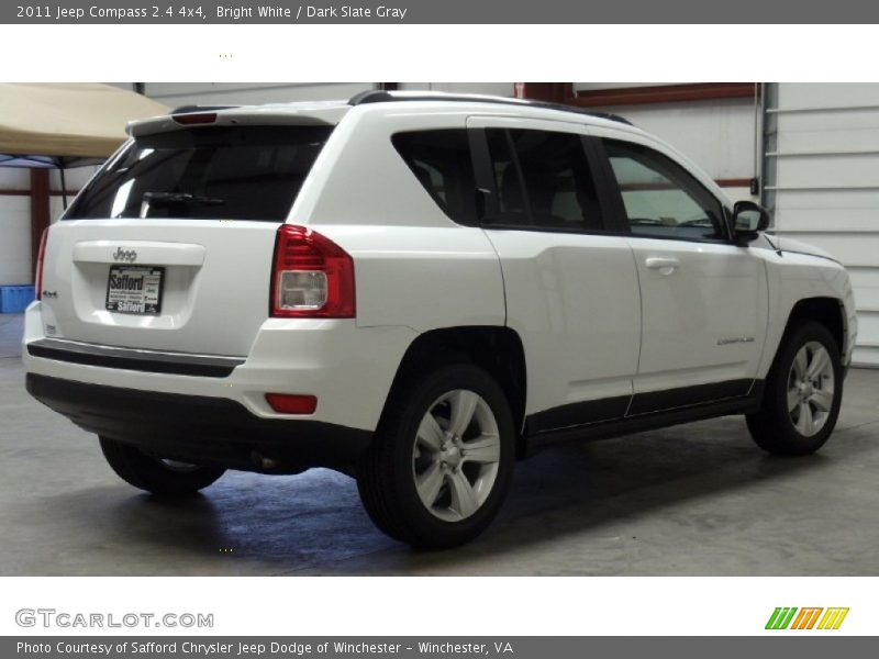 Bright White / Dark Slate Gray 2011 Jeep Compass 2.4 4x4