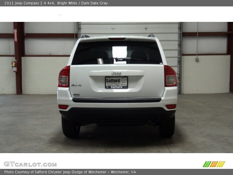 Bright White / Dark Slate Gray 2011 Jeep Compass 2.4 4x4