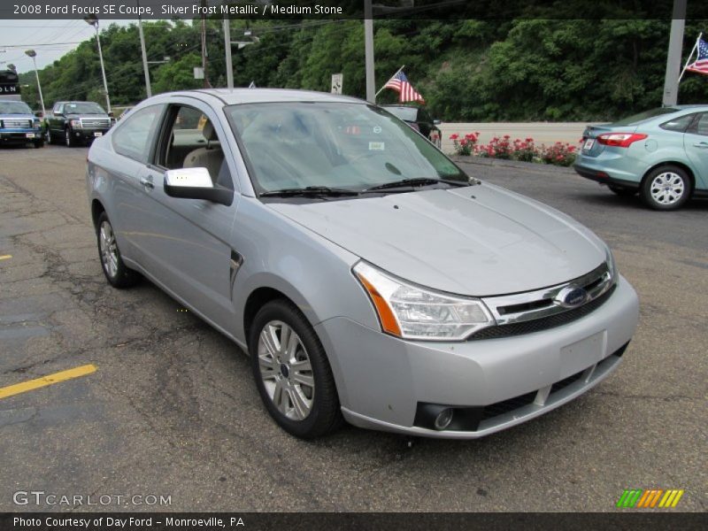 Front 3/4 View of 2008 Focus SE Coupe