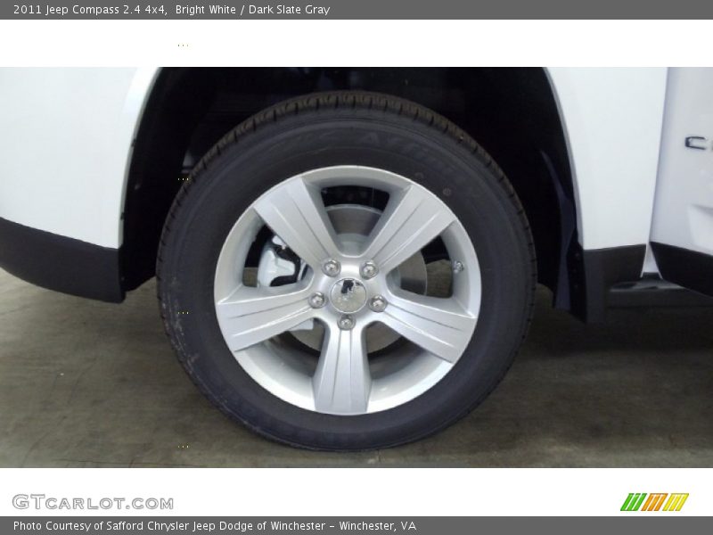 Bright White / Dark Slate Gray 2011 Jeep Compass 2.4 4x4