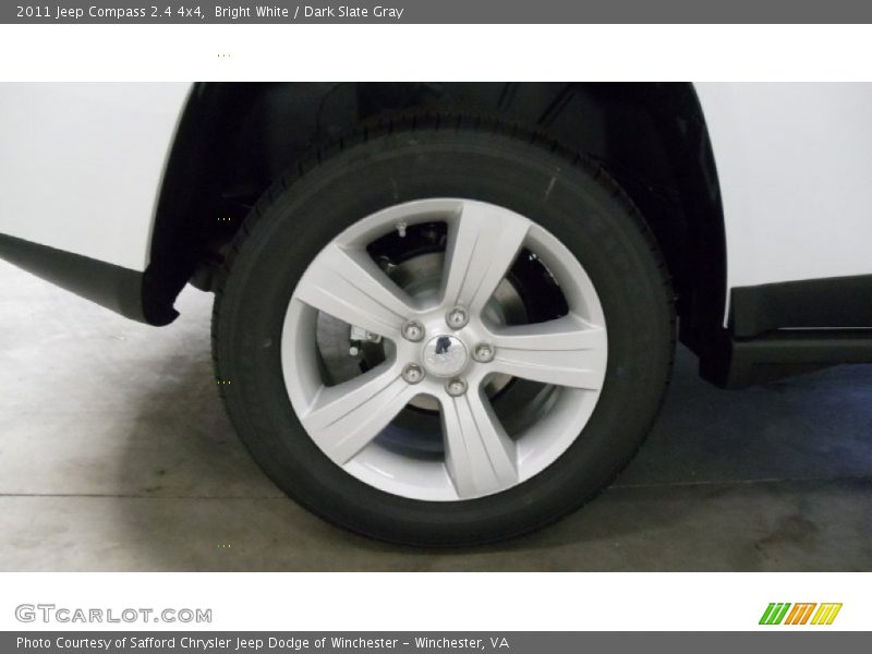 Bright White / Dark Slate Gray 2011 Jeep Compass 2.4 4x4