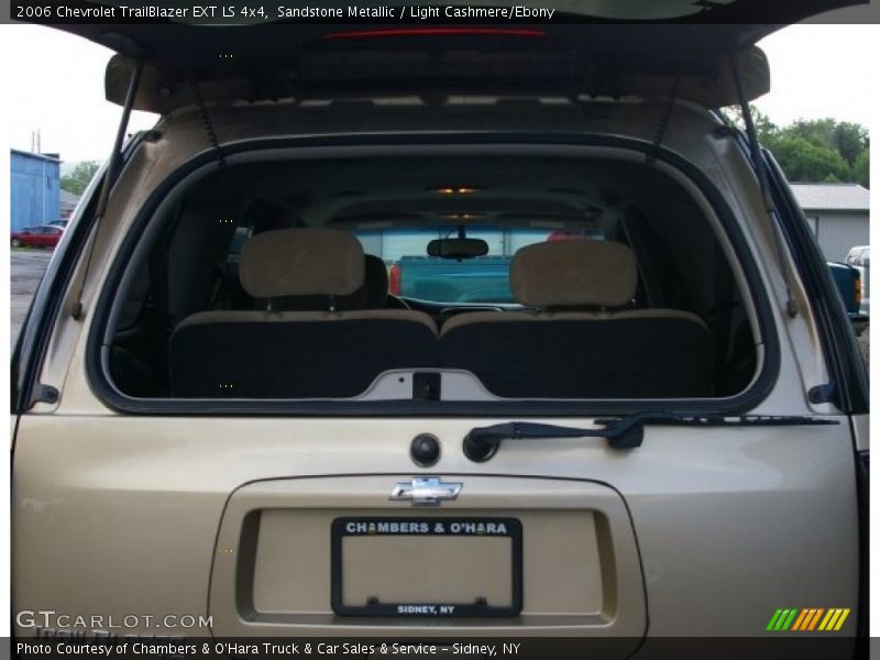 Sandstone Metallic / Light Cashmere/Ebony 2006 Chevrolet TrailBlazer EXT LS 4x4