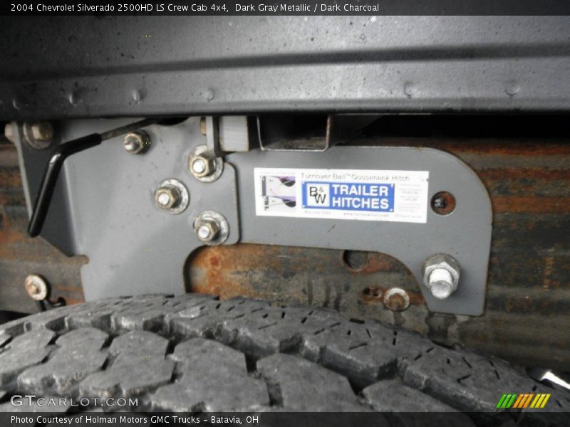 Dark Gray Metallic / Dark Charcoal 2004 Chevrolet Silverado 2500HD LS Crew Cab 4x4