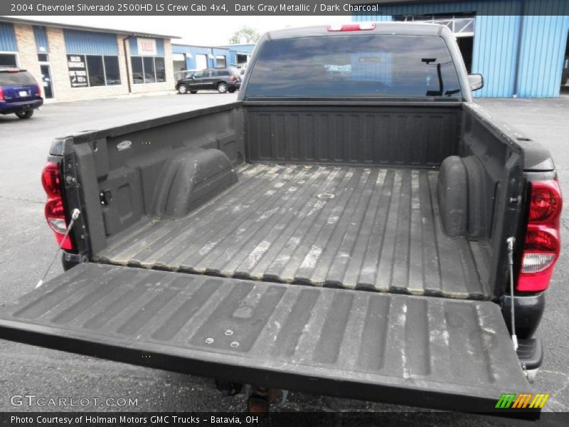  2004 Silverado 2500HD LS Crew Cab 4x4 Trunk