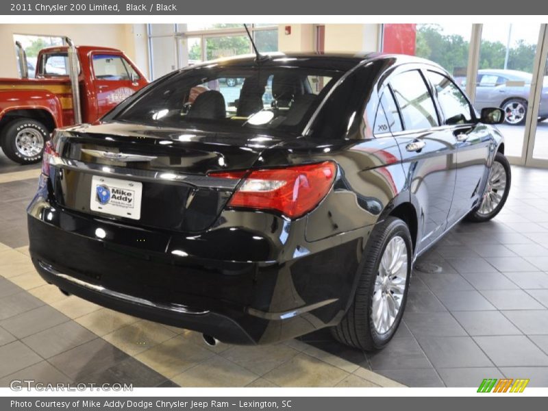 Black / Black 2011 Chrysler 200 Limited